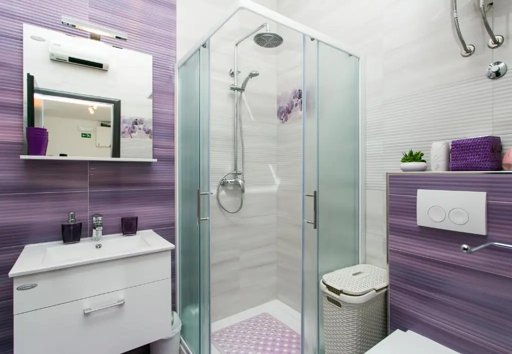 Apartment Purple Magic