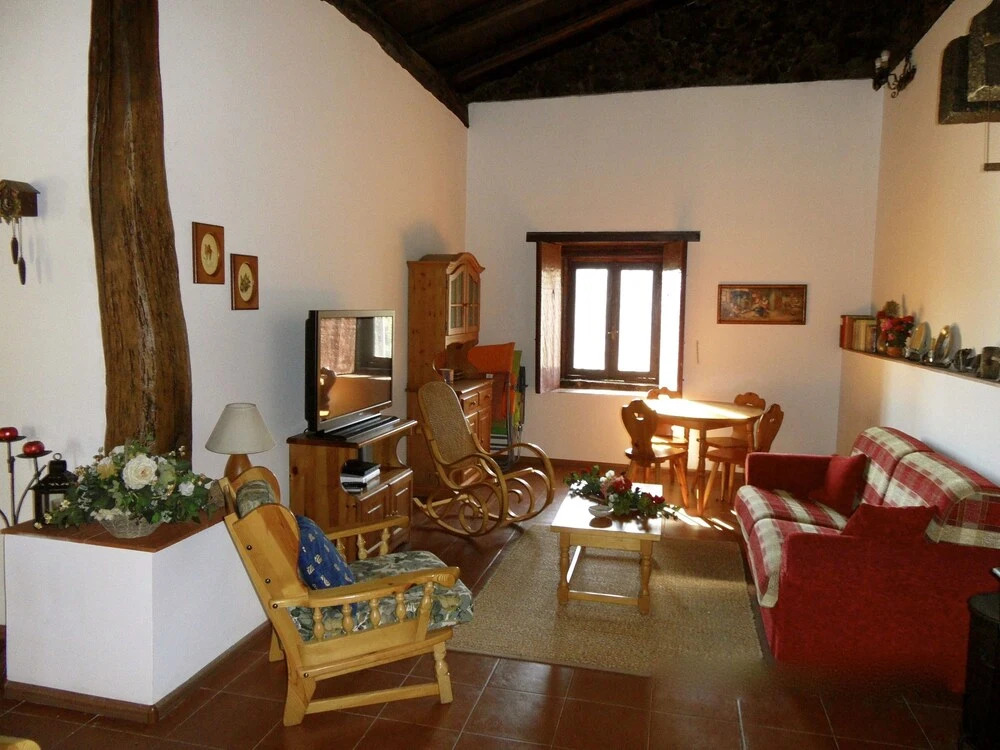 Villa Bonaccorso - antica e maestosa villa con piscina ai piedi dellEtna