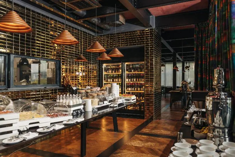 ROXANICH Winery and Design Hotel