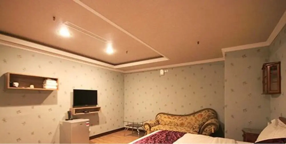 Ya Tai Hotel