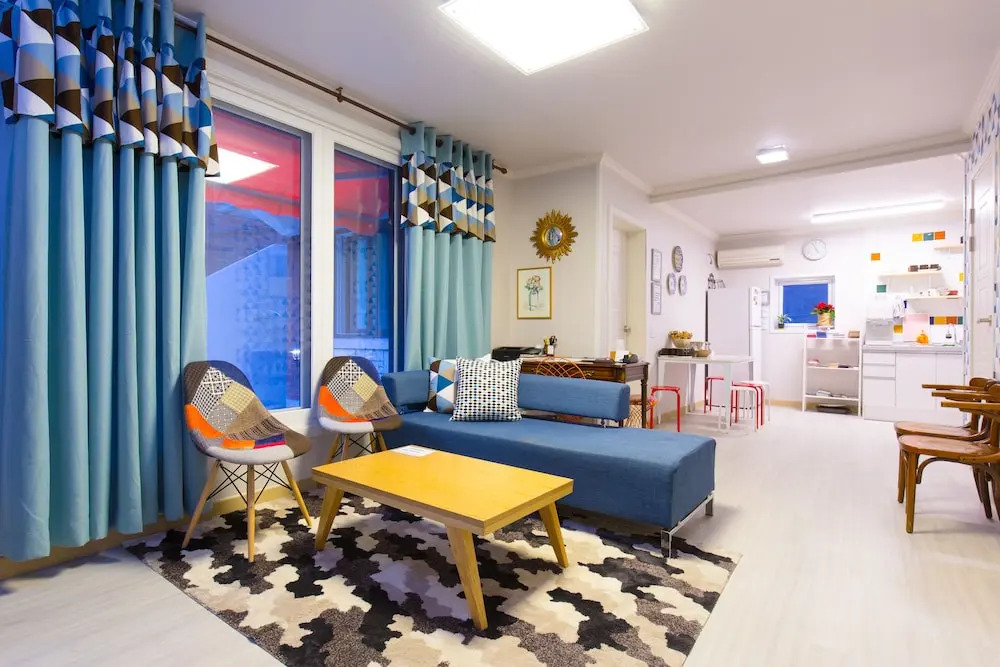 Oh Blue Guesthouse