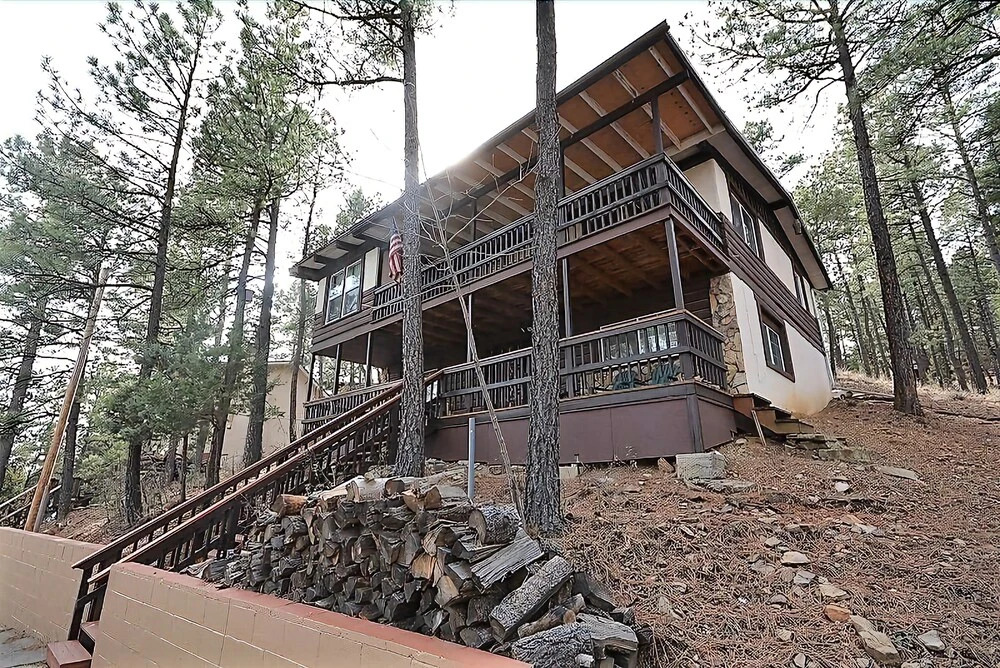 Rustling Pines - Five Bedroom Cabin