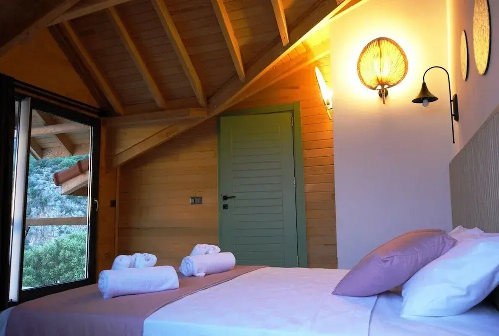 The Luxury Shelters
