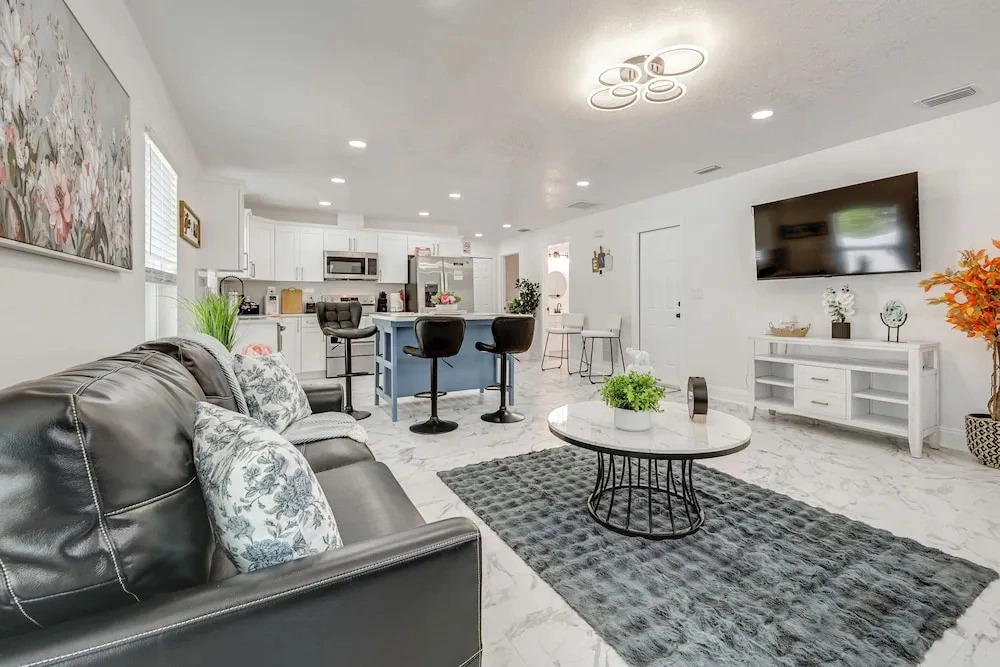 Game Room + Yard: Tampa Home By Theme Parks