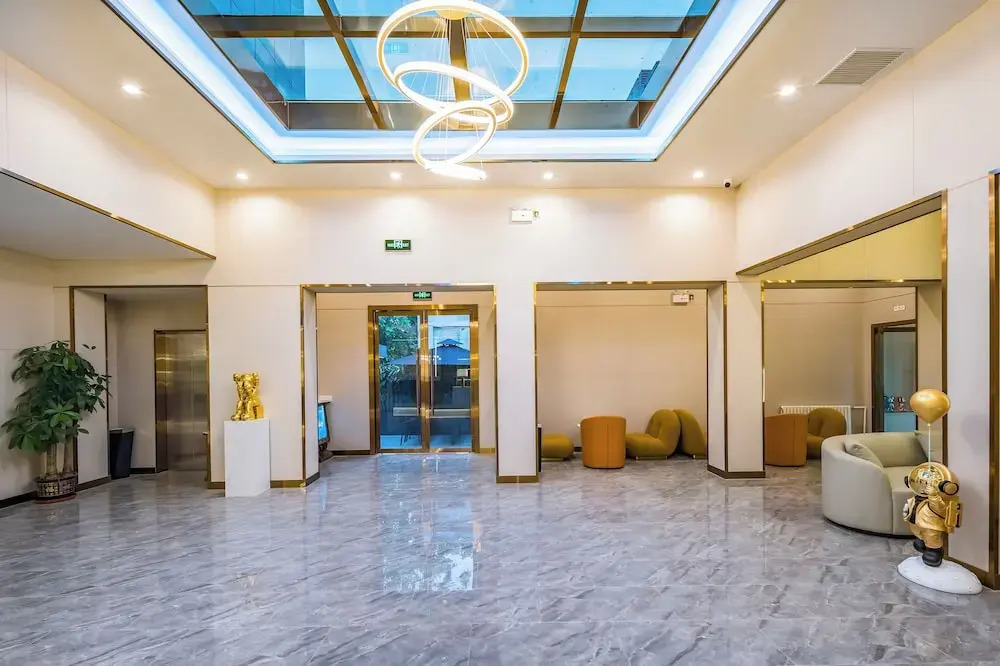 Dequan Luxury Jingguang Hotel, near Guomao CBD