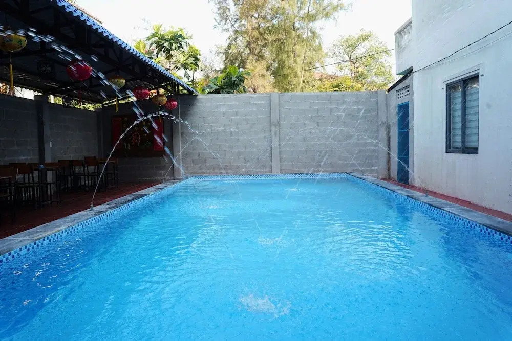 Hoang Y Homestay