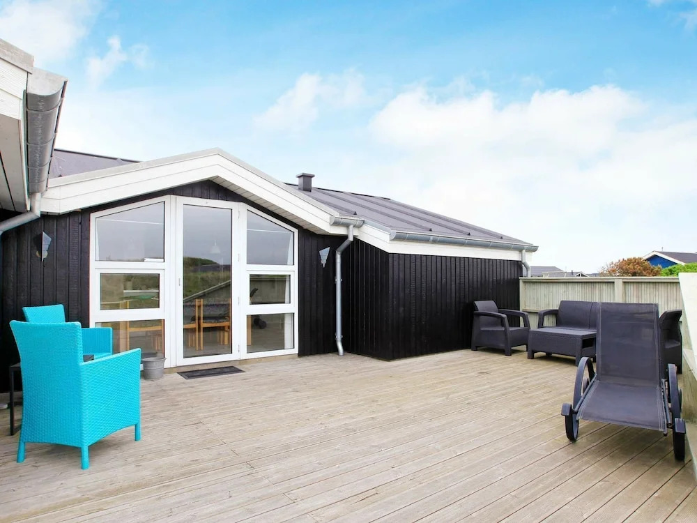 Sprawling Holiday Home at Hvide Sande With Indoor Whirlpool