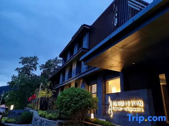 Jiushui Heyuan Art Design Hotel