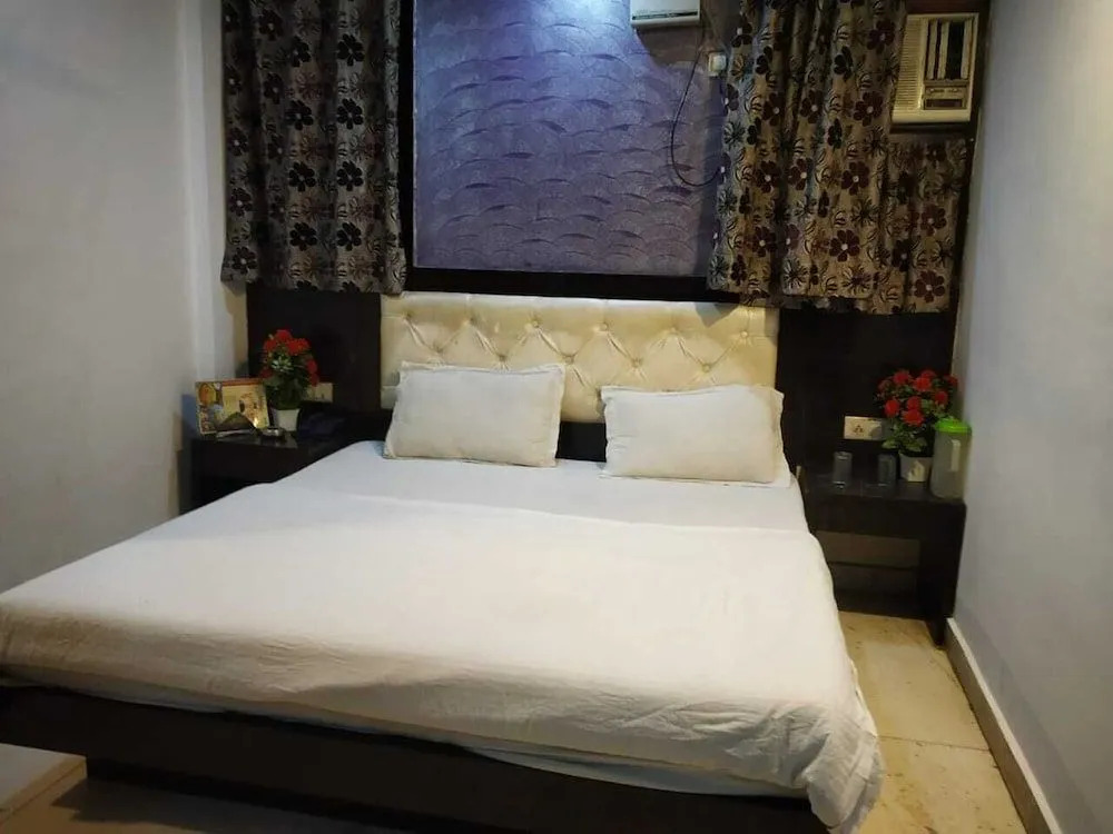 Hotel You  Me by ADB Rooms