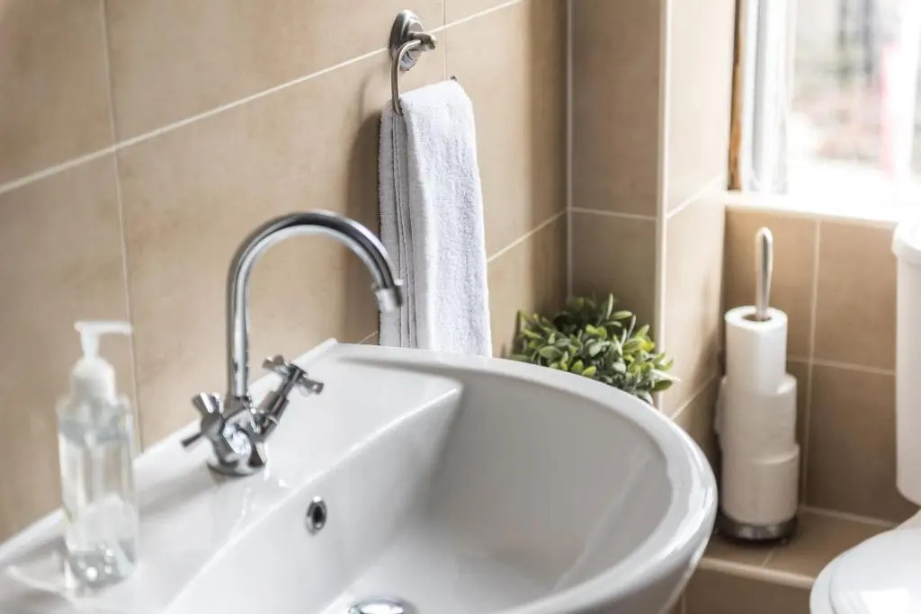F&O Apartments - 1 bedroom Royal Mile apt Stunning castle view Sleeps 2