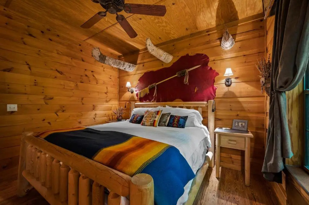 Dreamy Cabin & Outdoor Oasis! Mins to Natl Park