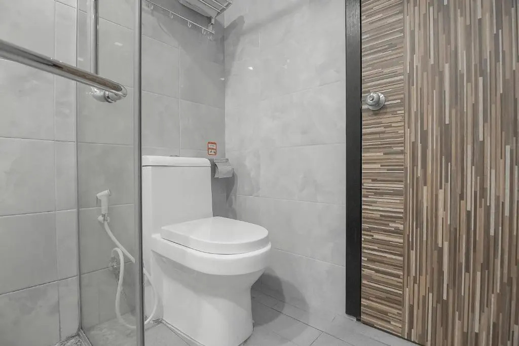 RedDoorz Plus at Paragon Nagoya Hotel Batam