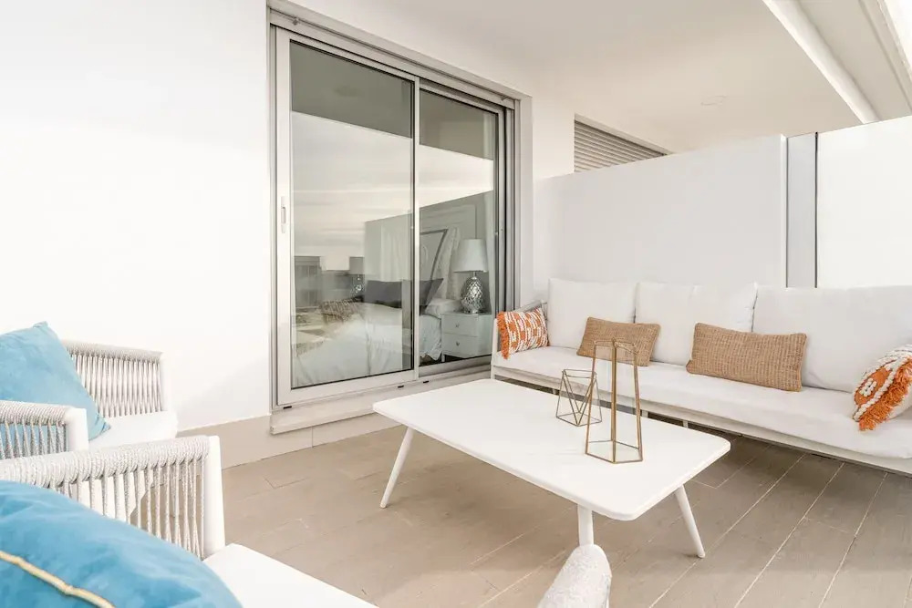 Nice Apartment With Shared Pool