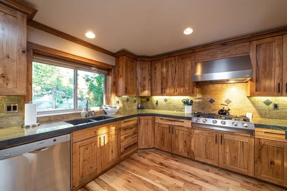 Yellow Pine 32 6 Bedroom Home