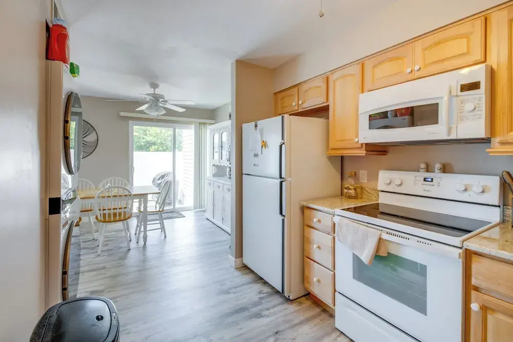 Walk to Brigantine Beach: Condo w/ Furnished Patio