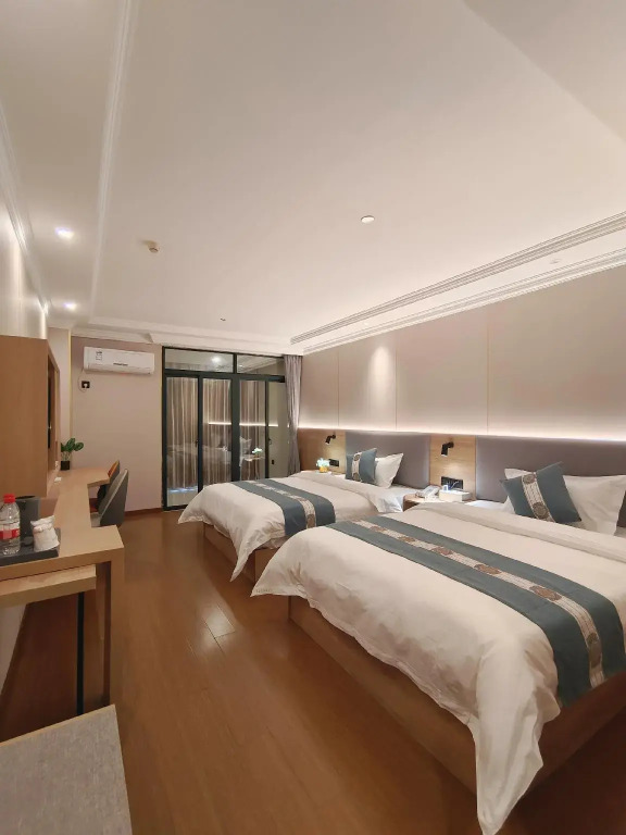 Jinjiang Inn Style Hotel (Nanchang Liantang Middle Avenue)