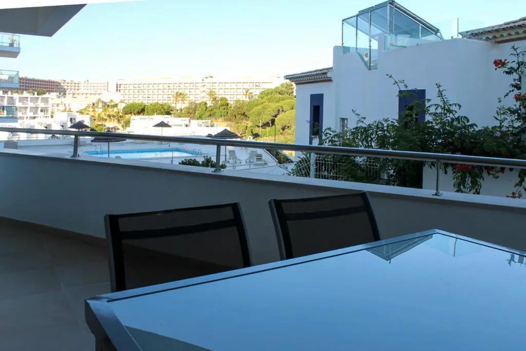 Varandas do Mar Apartamento T2R frente mar Olhos de gua Albufeira
