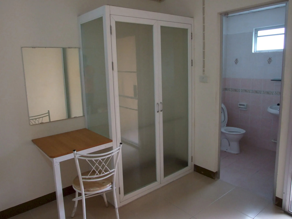 KPH Apartment