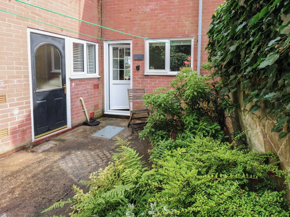 1 Eden Cottages
