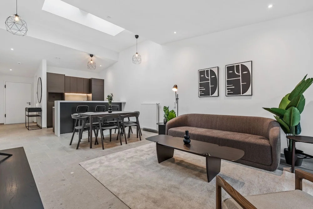 Charming Clausen Getaway Serene ID209