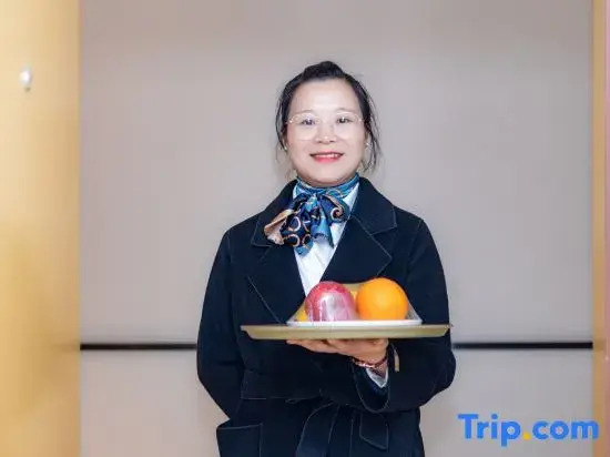 Rezen  He Yi  Hotel