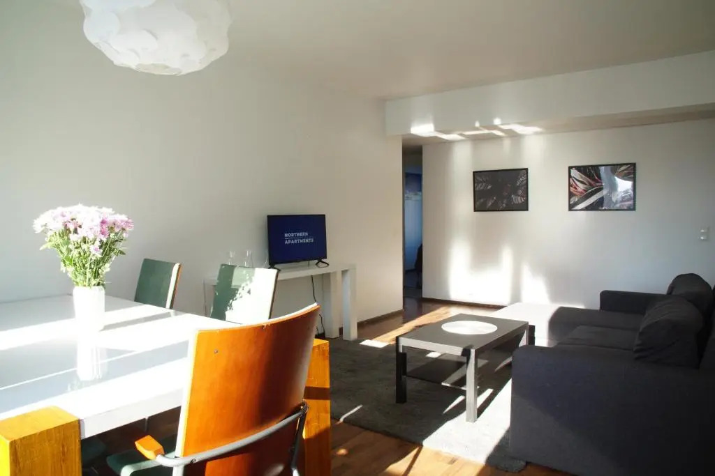Spacious 4-room apartment in city center