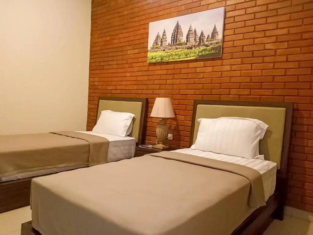 Omah Watu Homestay