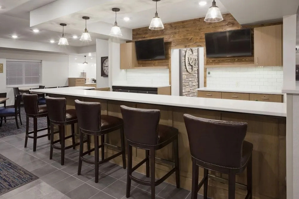 GrandStay Hotel & Suites Rock Valley