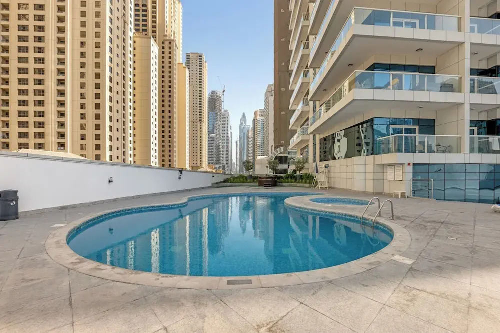 Waves - Charming Apt With Balcony, Minutes From The Beach