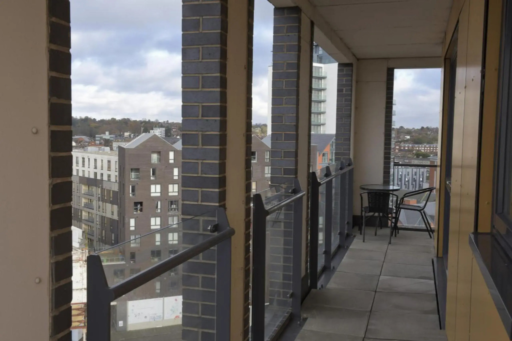Toothbrush Apartments - Ipswich Waterfront South - Avalon Court