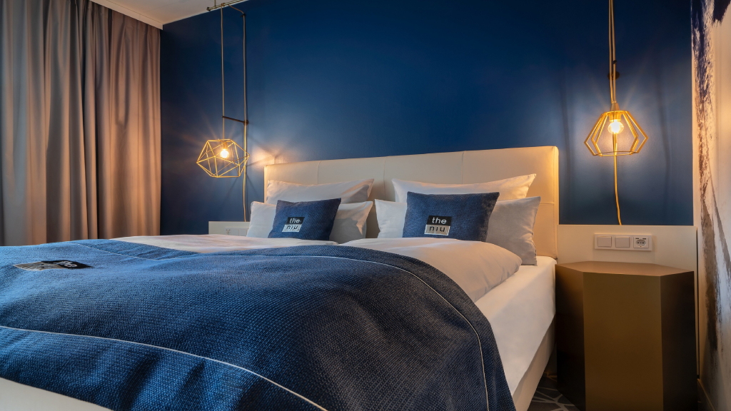 Holiday Inn - the niu, Ridge Halle Central Station by IHG