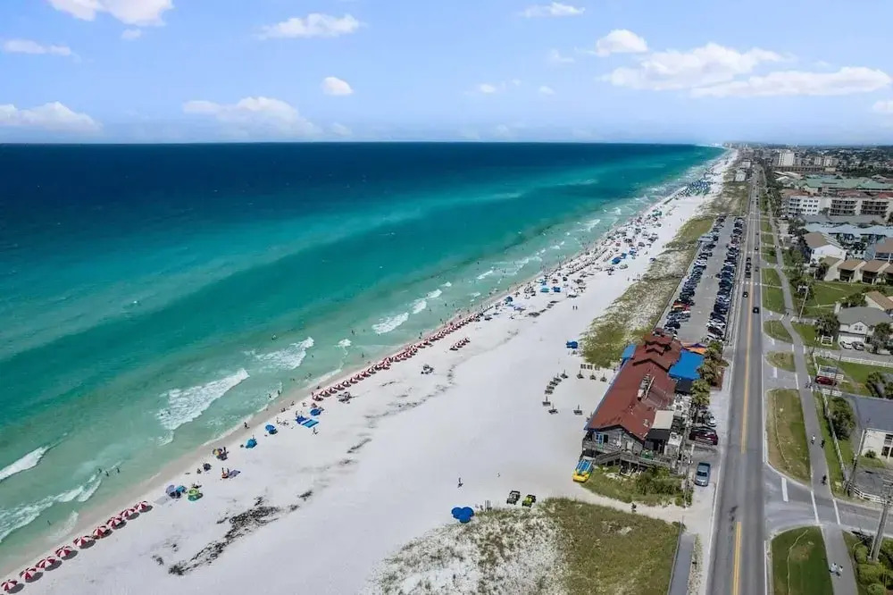 Sleeps 18! Private Pool, Hot Tub, Near Beach Miramar Dream House by Avantstay