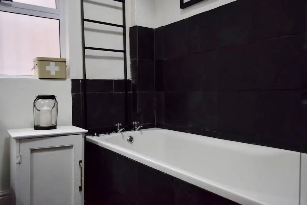 Characterful and Stylish 3 Bedroom Home In Green Point