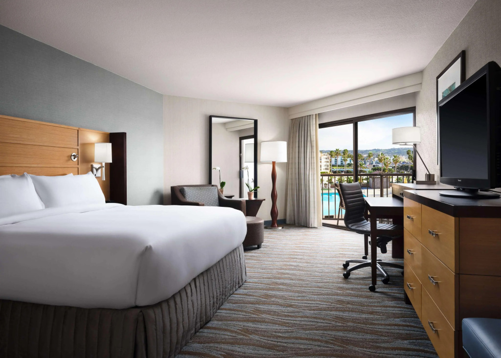 Sonesta Redondo Beach and Marina