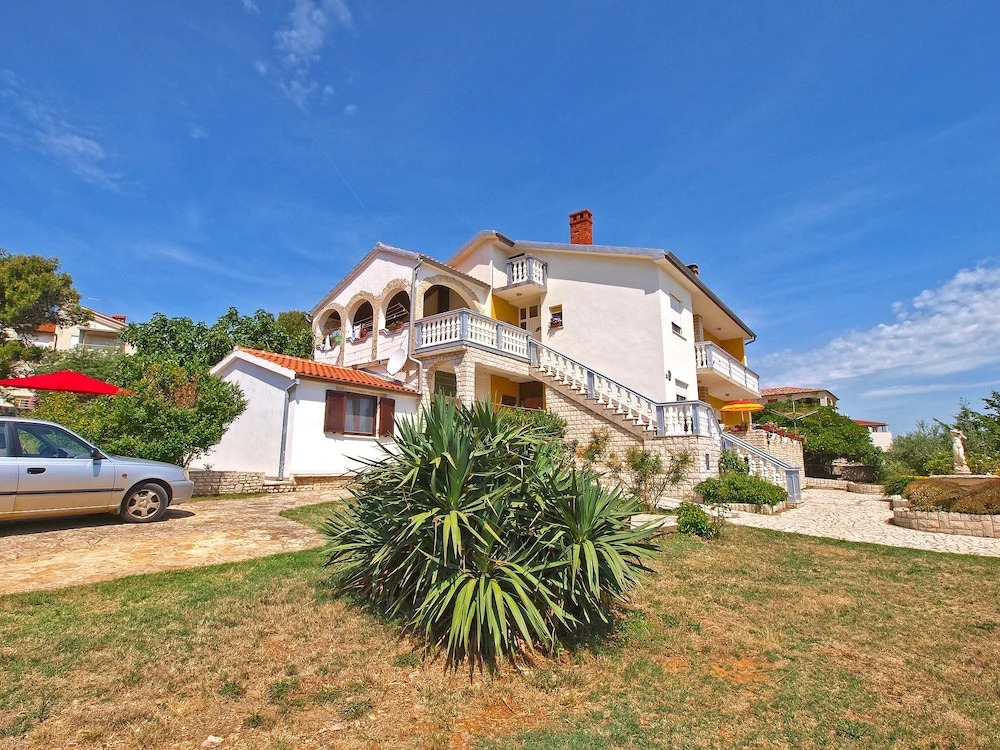 Apartments Marle 906