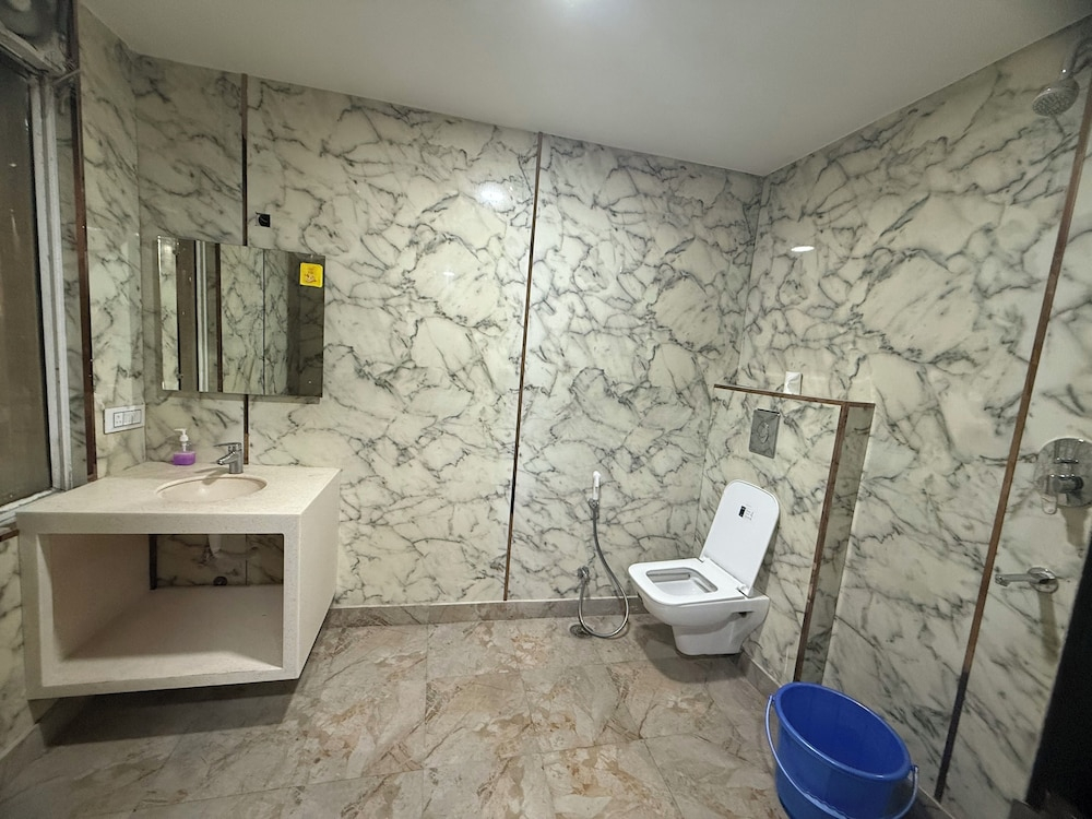 Hotel Om international