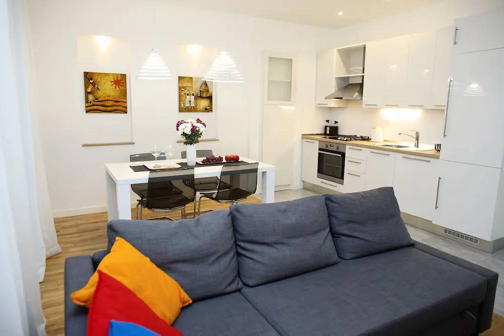 Le Monde Apartment