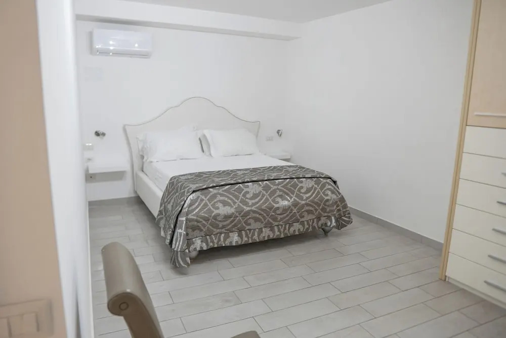 Suite délite Chiaia