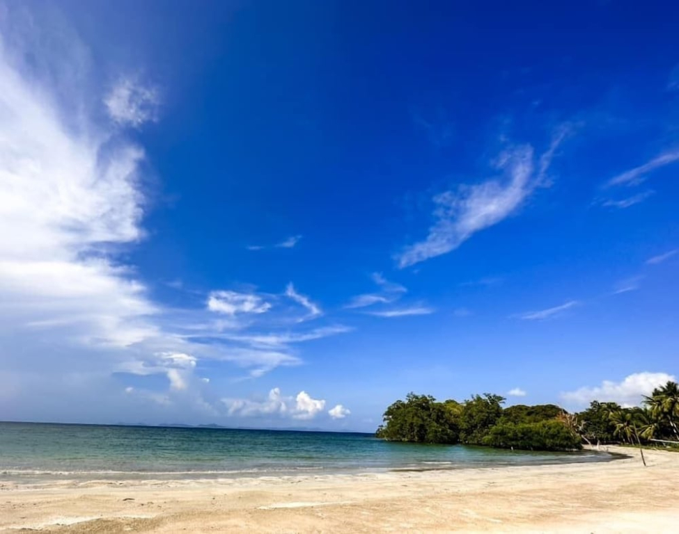 La Tranquilidad Twin Beach Resort