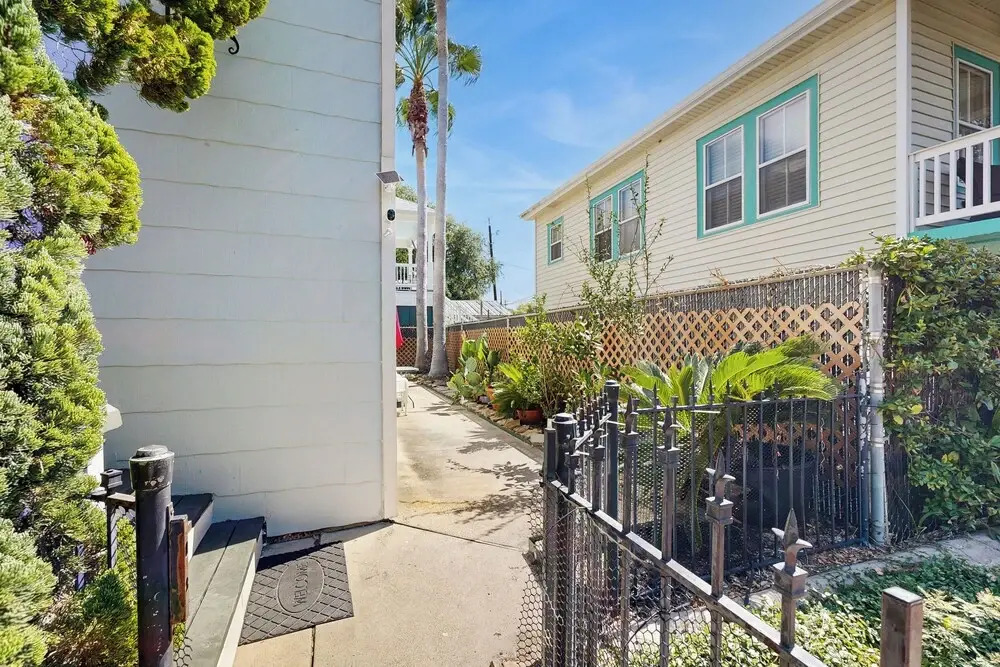 1BR Cozy Dog-friendly Home w/ Kitchenette & Patio