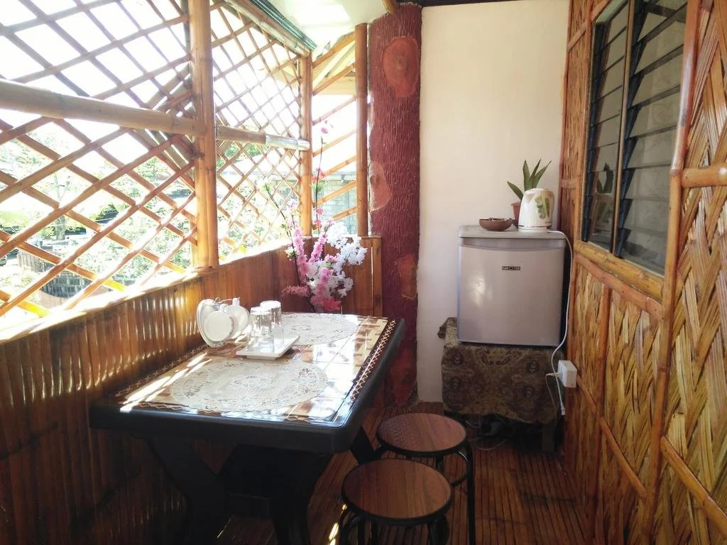 Alonas Traditional Filipino Home near 100 Islands Wharf