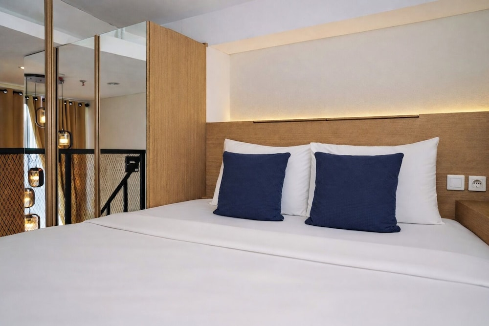 Homey Studio Loft Apartment At Apple 1 Condovilla