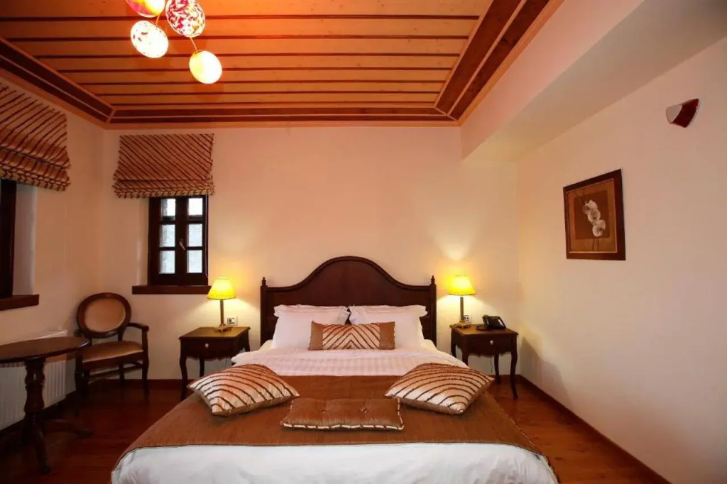 Hotel Athina