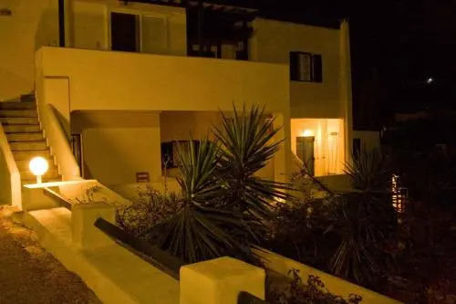 Yiannis Studios