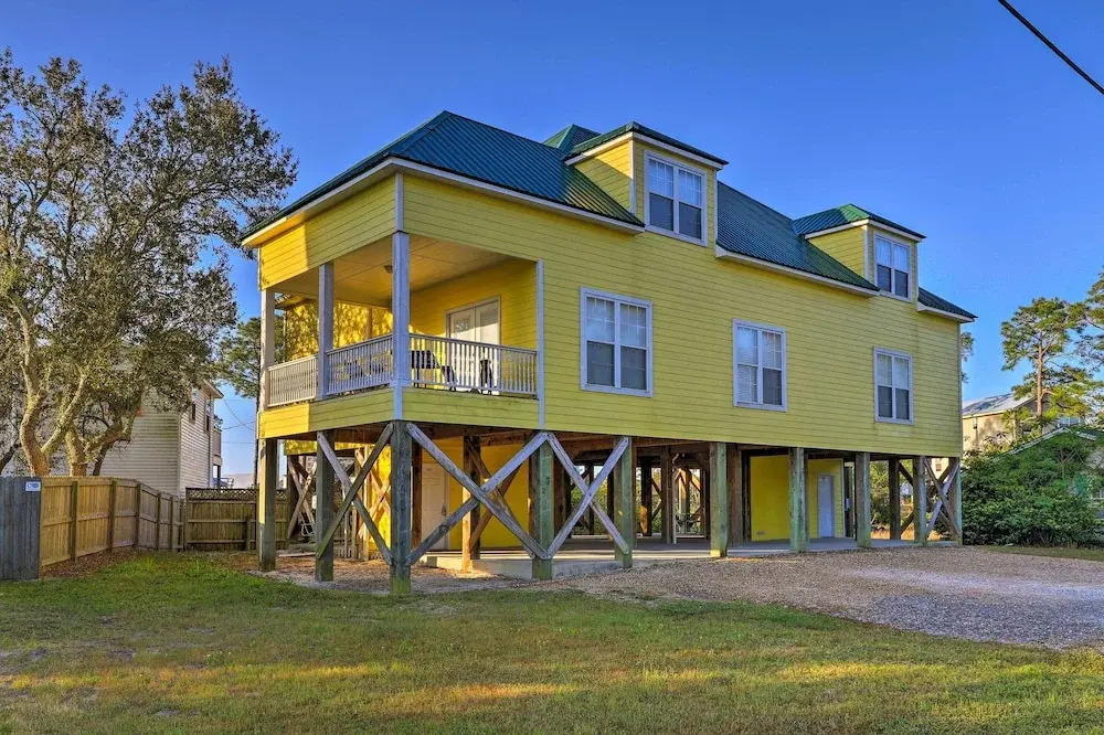Orange Beach Family Duplex w/ Deck < 1 Mi to Shore