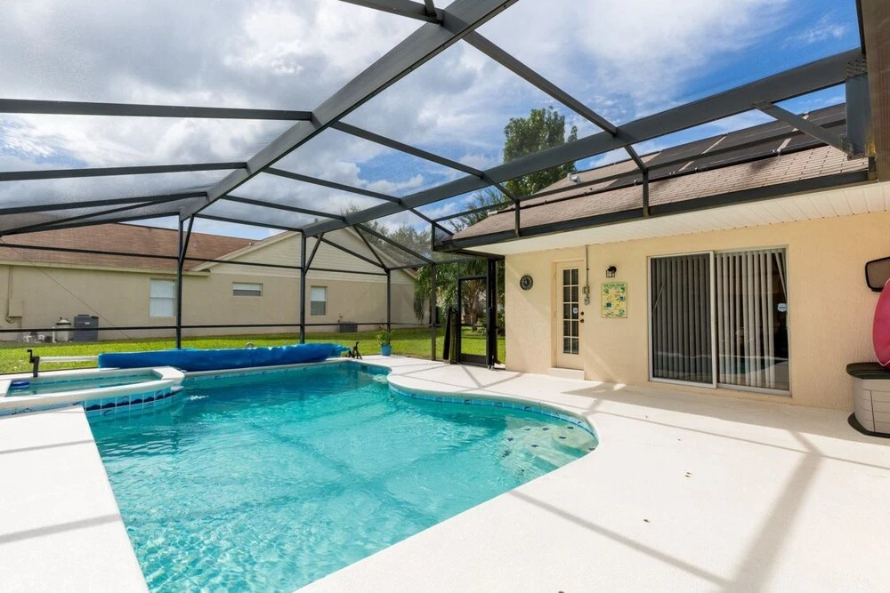 Fabulous 4 Bed Villa With South Facing Private Pool And Spa 214