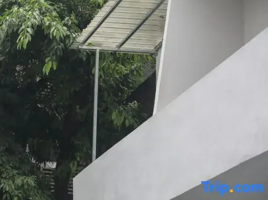 Liwu Live Homestay (People's Great Hall)