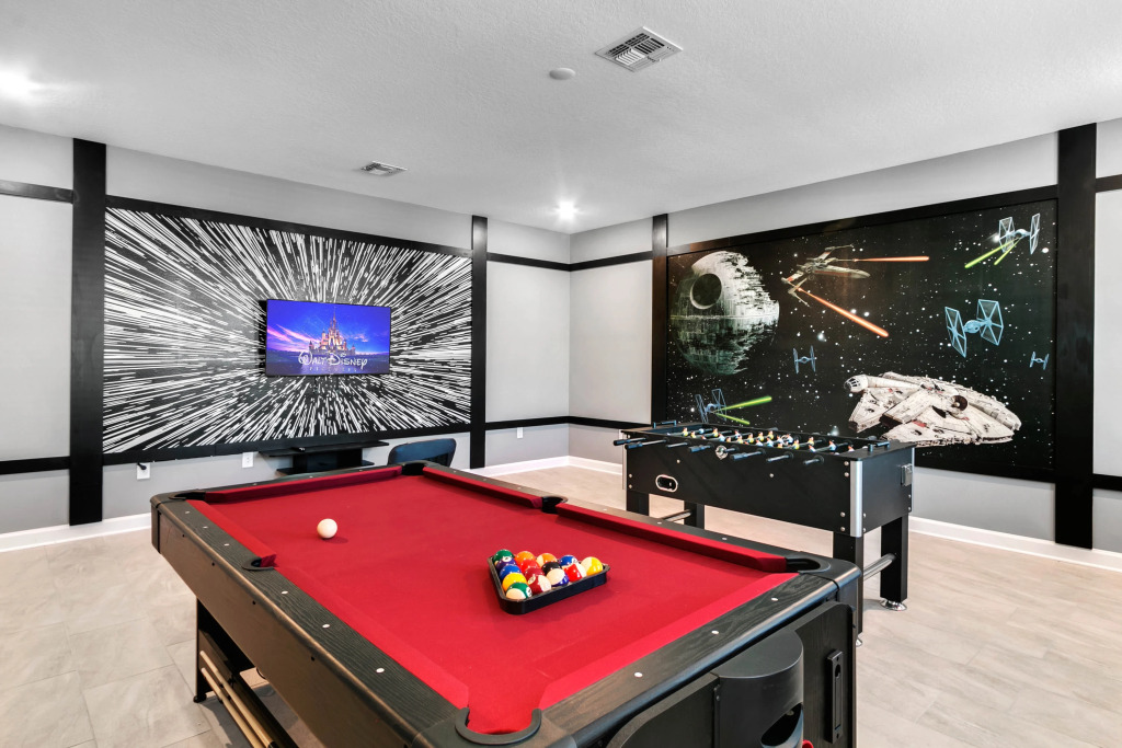 6 Bd 6 Ba Storey Lake 4528 Tb