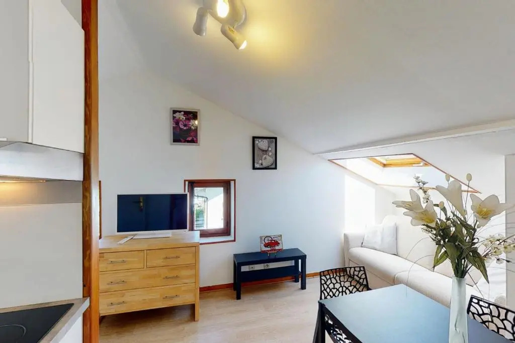 Apartment with 2 bedrooms for 4 people in Annecy-le-Vieux