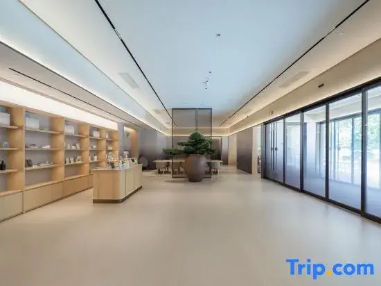 Ji Hotel (Wuhan Erqi Riverside High-Rise River View )